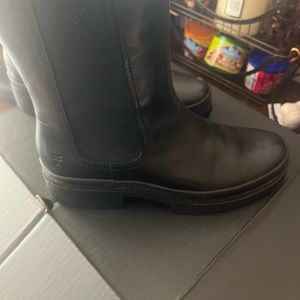 Frye Women's Chloe Chelsea Ankle Bootie